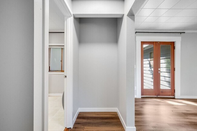 Building Photo - 11709 24th Ave NE