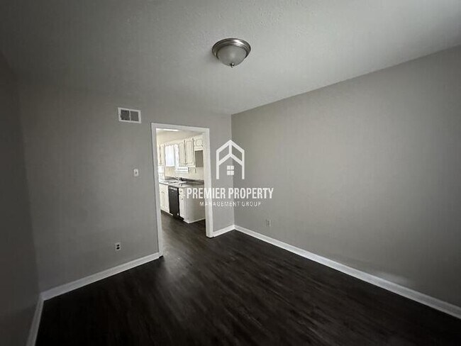 Building Photo - 2083 Pennington Gap