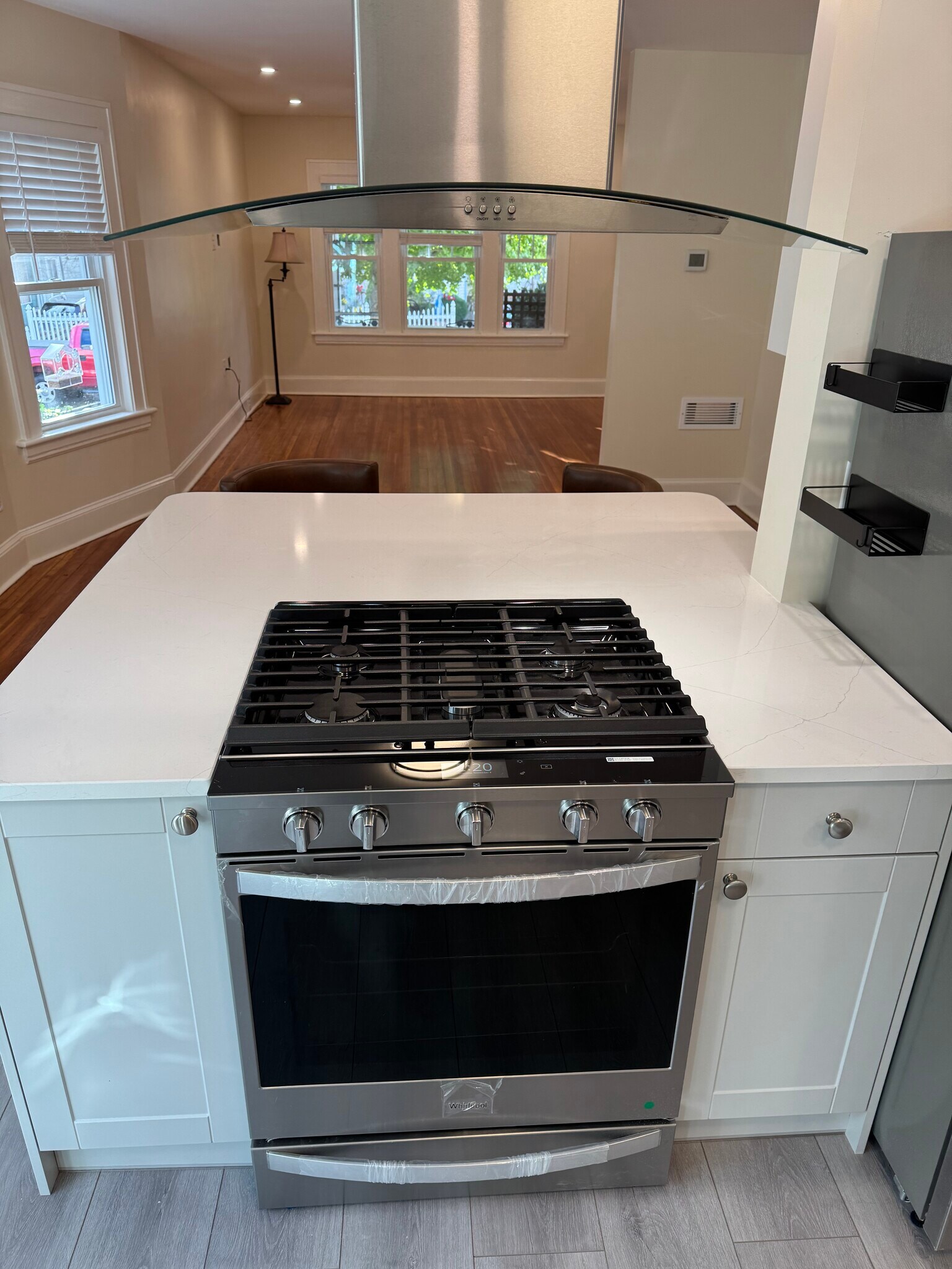 Building Photo - 14 Osborne Ave