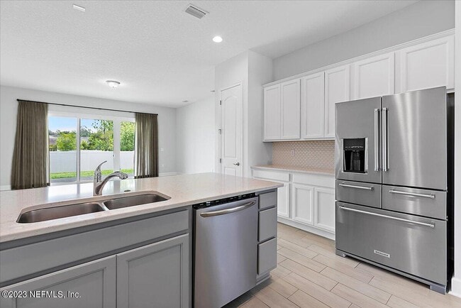 Building Photo - 1741 Sandy Creek Pkwy