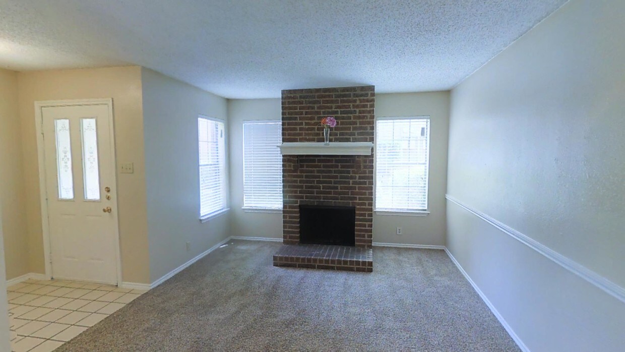 Amberly Village Townhomes Garland Tx Apartment Finder