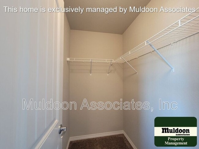Building Photo - 6631 Weiser Dr