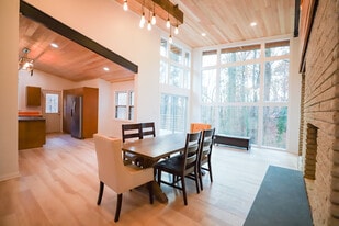 Dining area - 3916 Malcolm Ct
