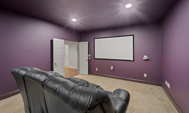 Building Photo - 27556 Paddock Trail Pl