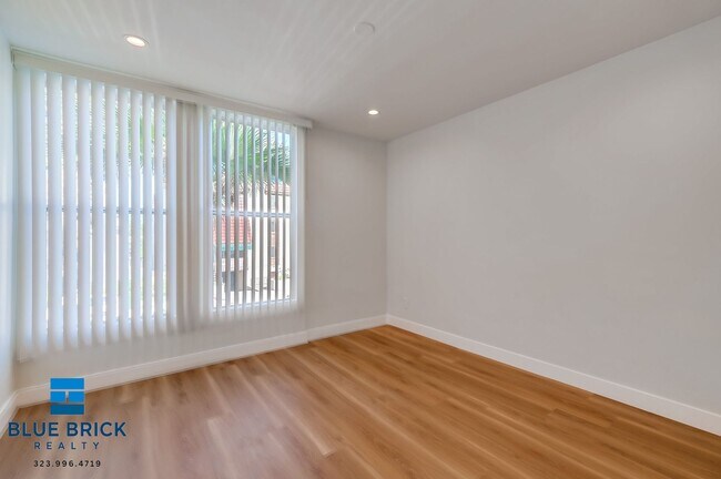 Building Photo - 5415 Corteen Pl
