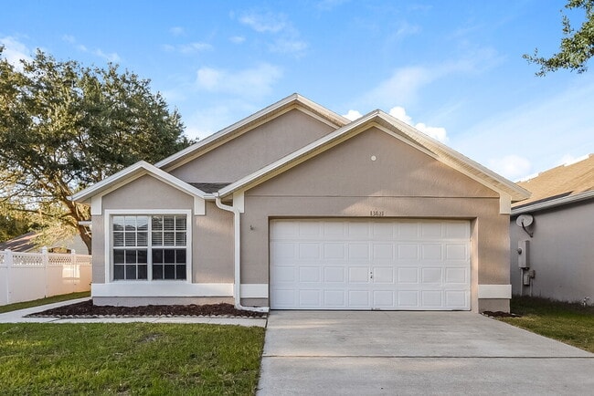 Building Photo - 13621 Meadowpark Ave