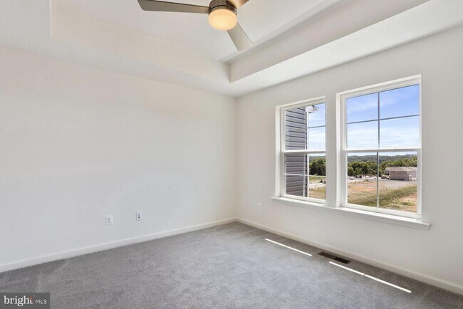 Building Photo - 620 Tracy Wy