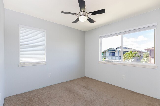 Building Photo - 3 bedroom, 2.5 bath, Garage Parkside by Gentry