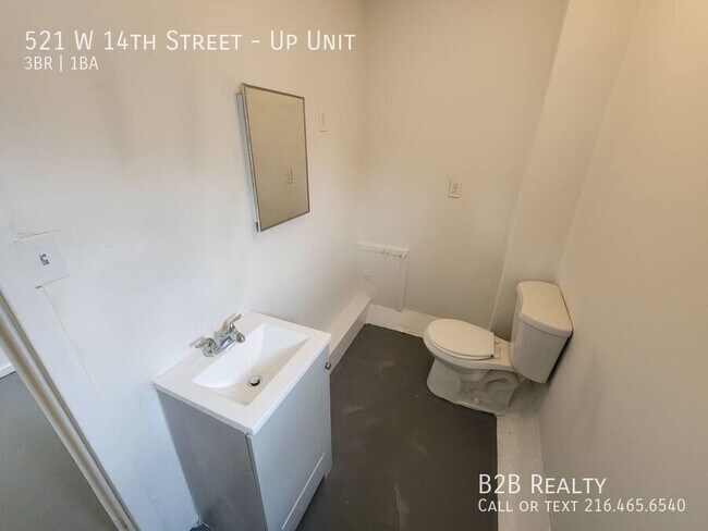 Building Photo - 521 W 14th St