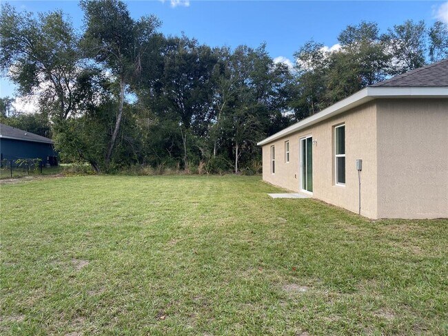Building Photo - 62 Locust Dr