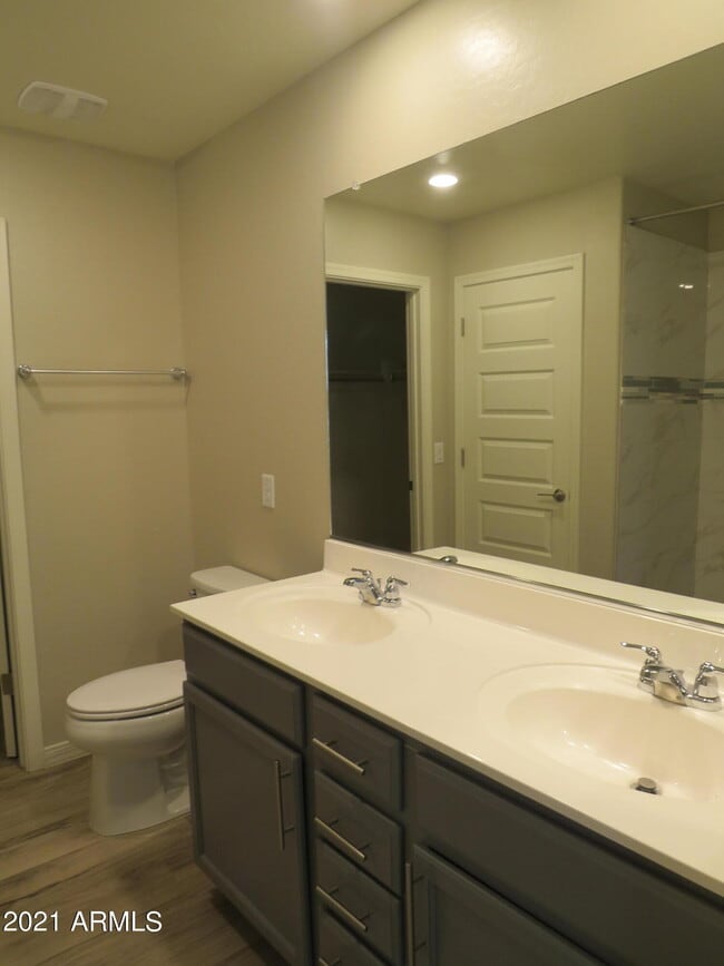 Building Photo - 40537 W Helen Ct