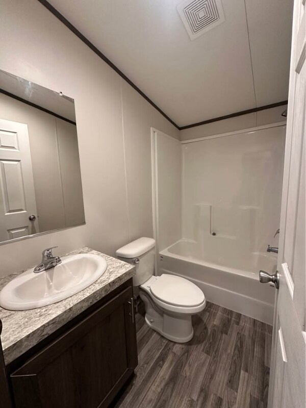 Building Photo - 3200 S Highland Park Dr