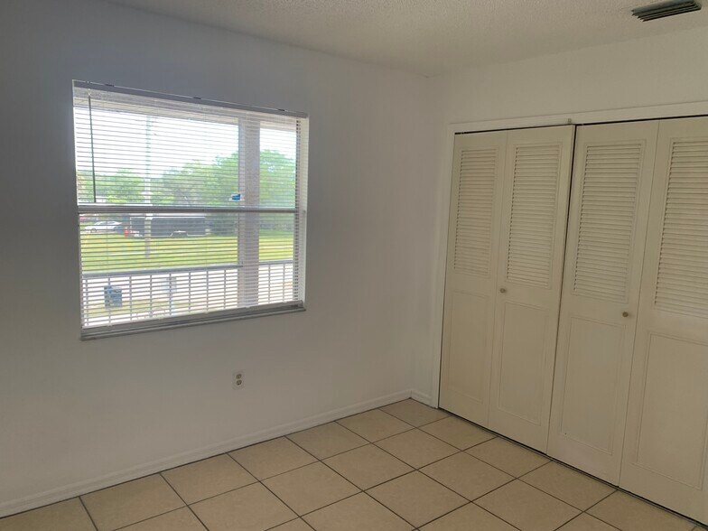 Bedroom 2 - 1197 S Park Ave
