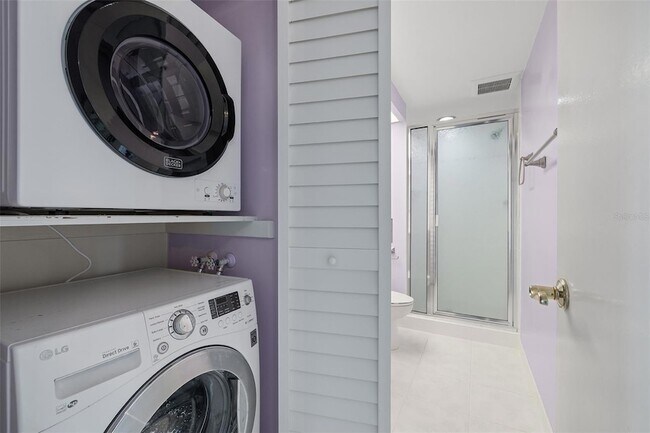 Building Photo - 9415 Blind Pass Rd