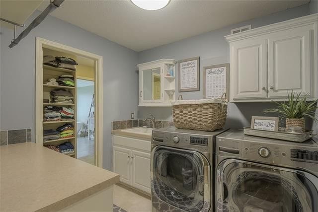 Building Photo - 14412 Fairway St