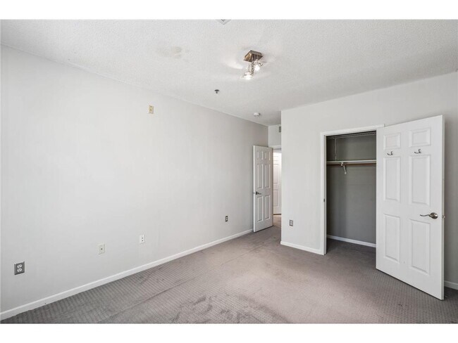 Building Photo - 675 N 1st St