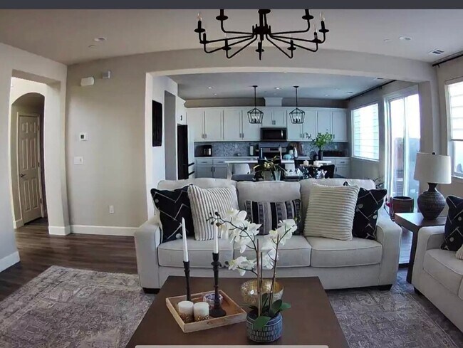 Building Photo - Luxury - New Executive Home | Furnished or Unfurnished | 5 Bedrooms | Antioch