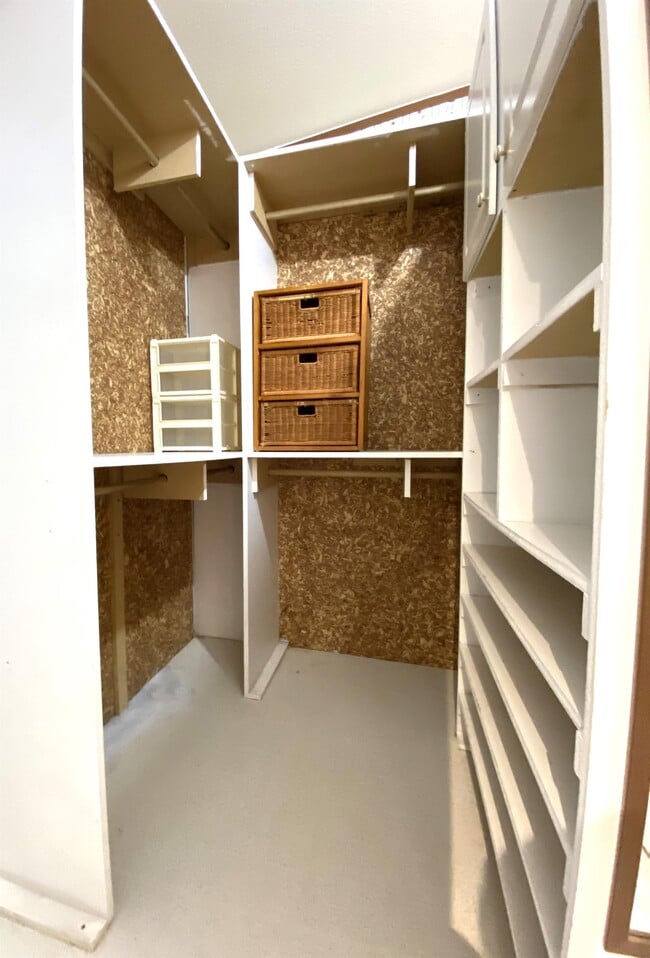 Building Photo - 54 Windy Hill Rd