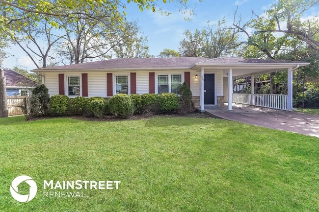 Building Photo - 209 W Bledsoe St