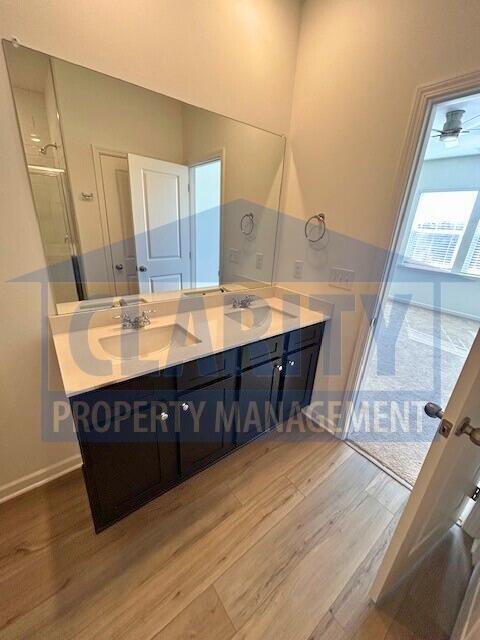 Building Photo - 5058 Skyline Wy NE