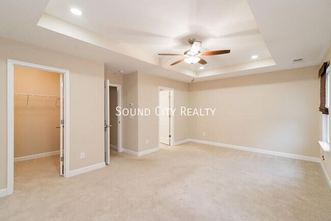 Building Photo - 1408-B Straightway Ave-