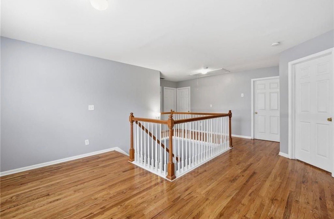 Building Photo - 605 Lofty Ln