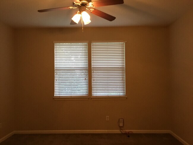 Building Photo - 3786 Ringneck Dr