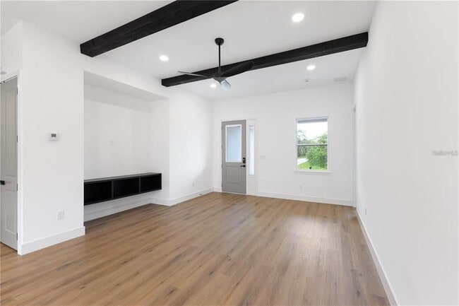 Building Photo - 1133 Hanover Ave