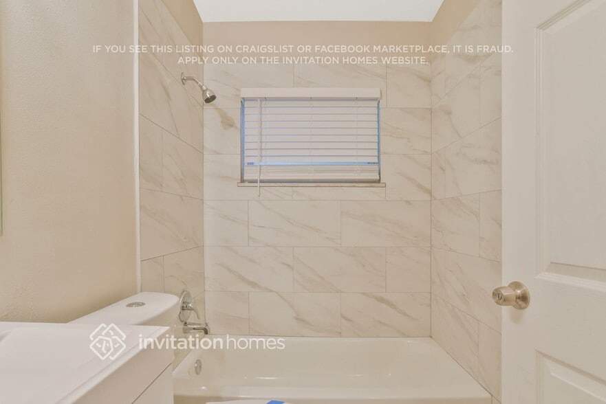 Building Photo - 5121 Liming Ave