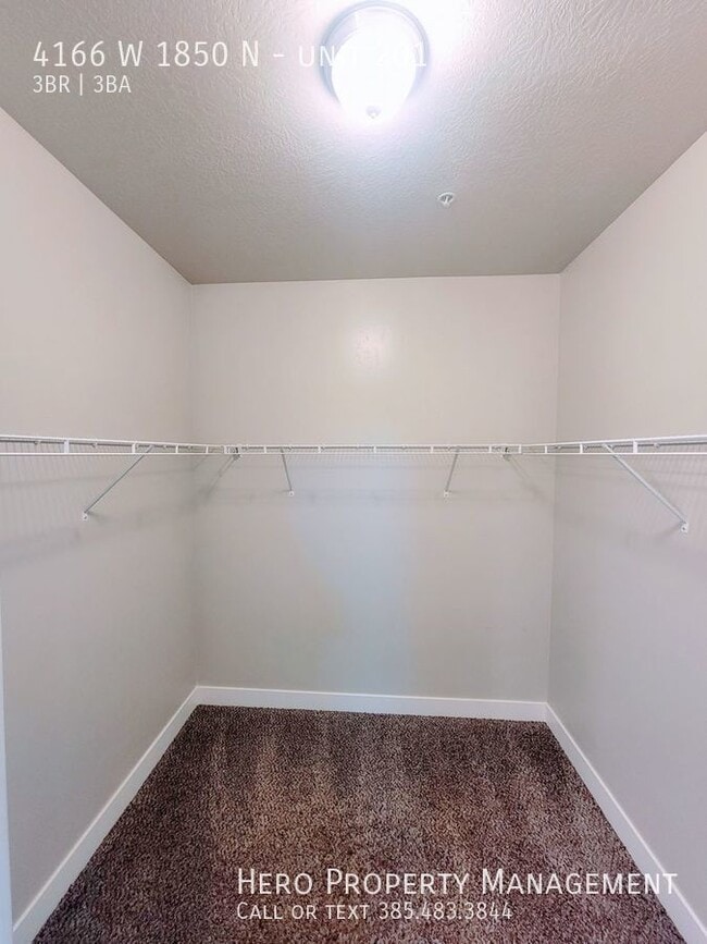 Building Photo - 4166 W 1850 N