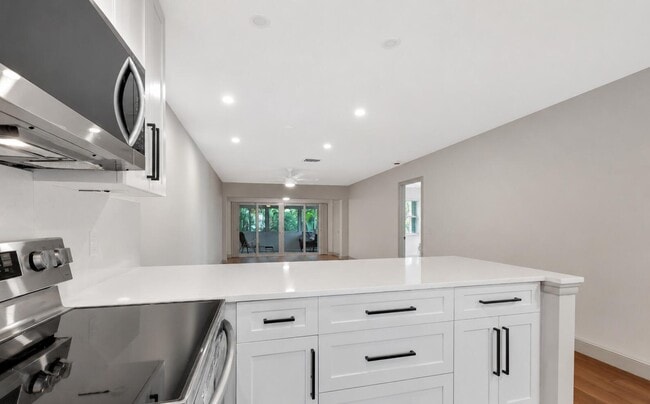 Building Photo - 1140 Mahogany Way