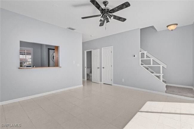 Building Photo - 6091 Lakefront Dr