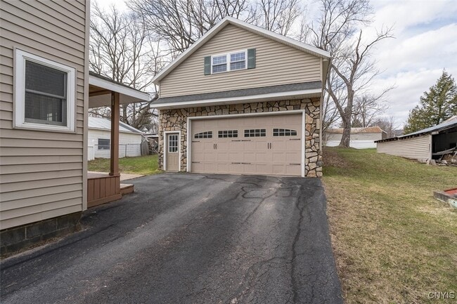 Building Photo - 5383 Bostwick St