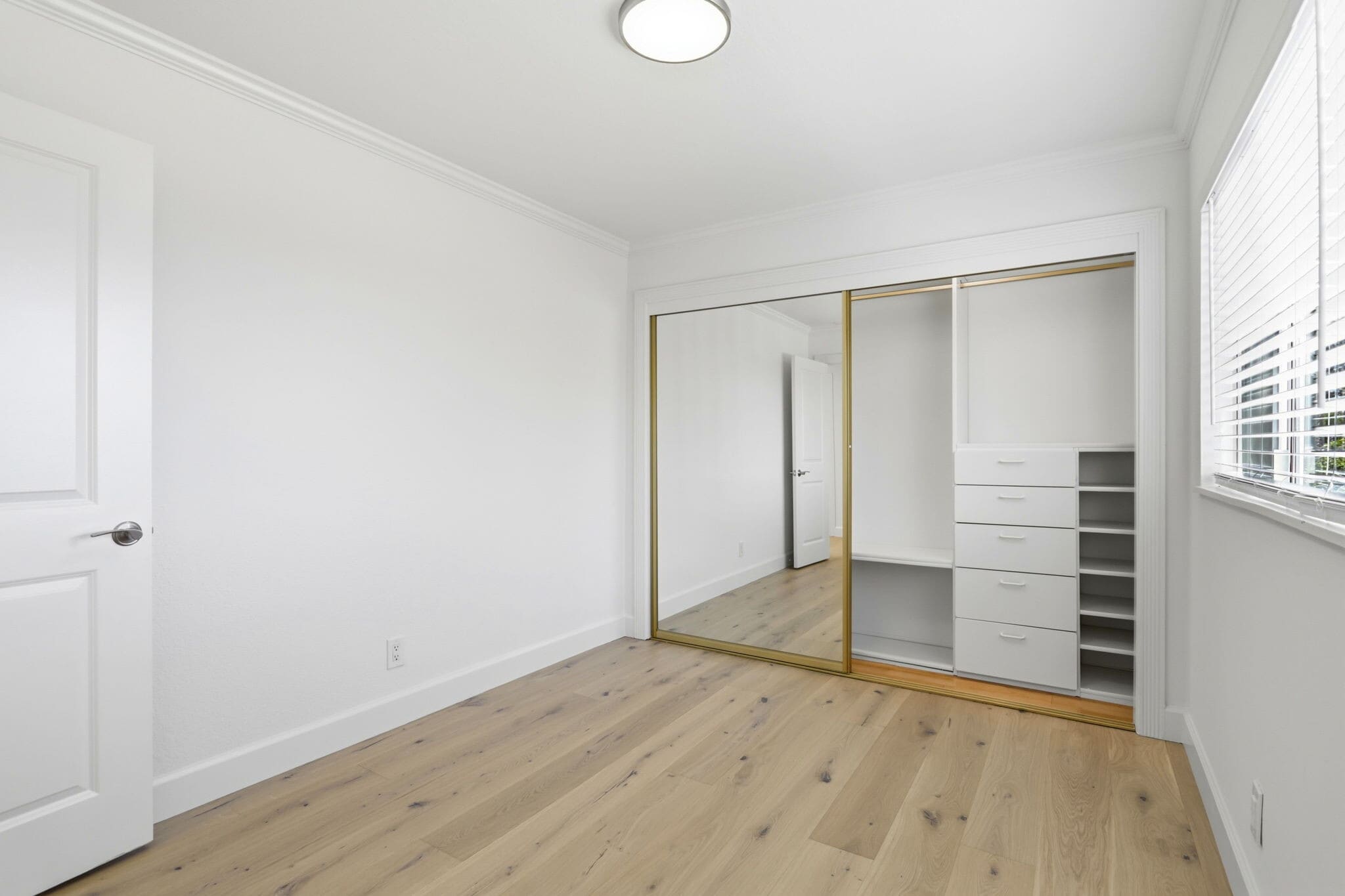 Building Photo - 1104 Lautrec Ter
