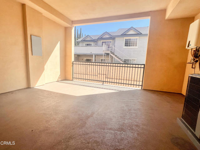 Building Photo - 1406 S Alta Vista Ave