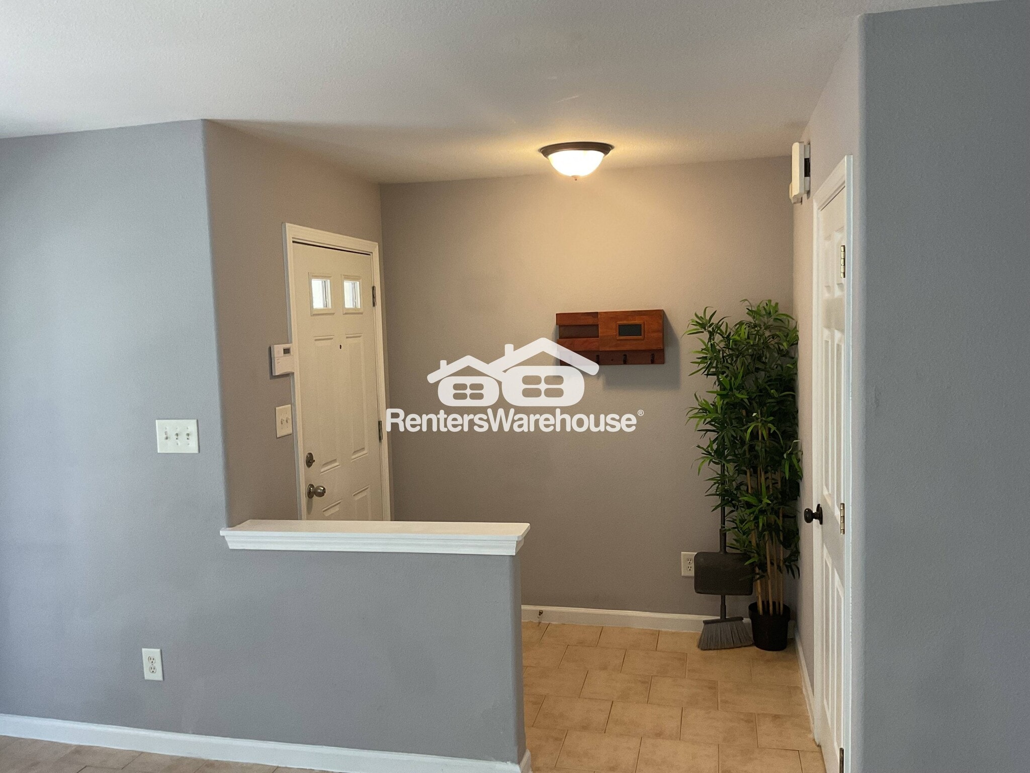 Building Photo - 9619 Littleleaf Dr