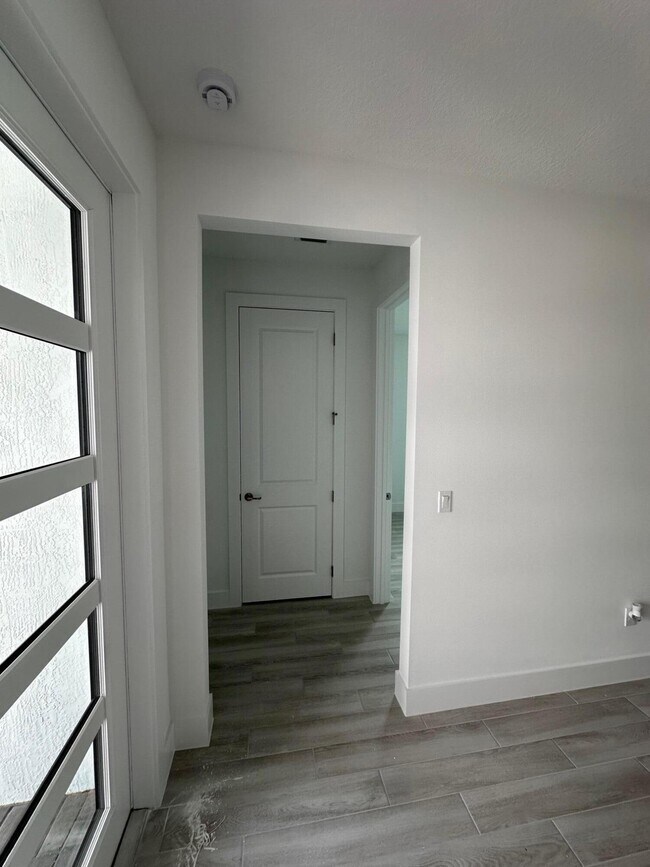Building Photo - 12166 Viridian Blvd