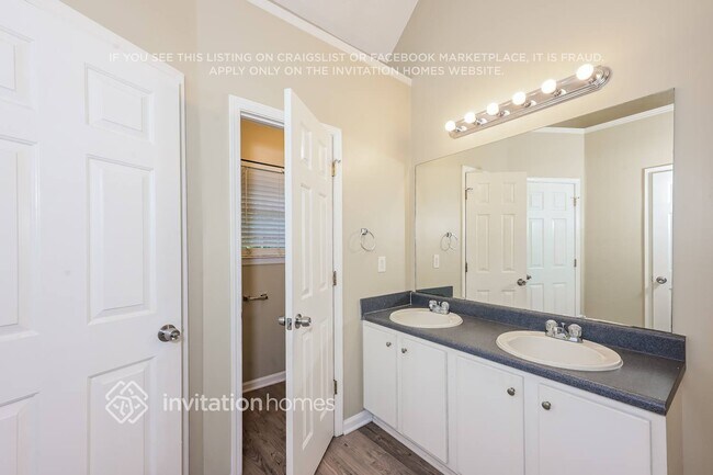 Building Photo - 6604 Hill Creek Cove