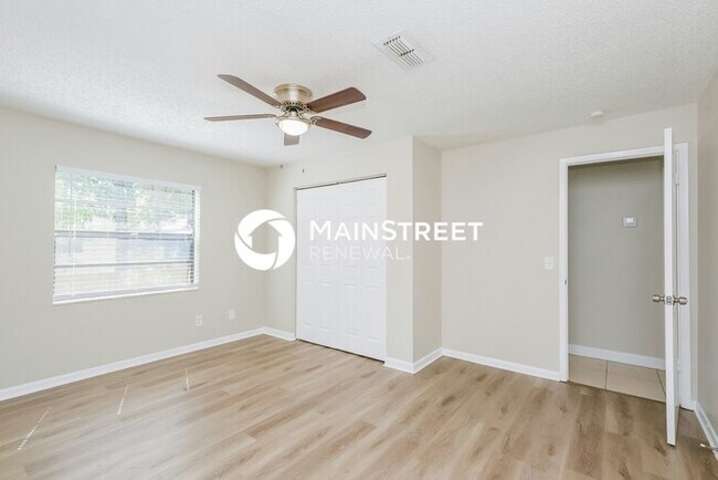 Building Photo - 3 Bedroom Pet-Friendly Home in TAMPA, FL w...
