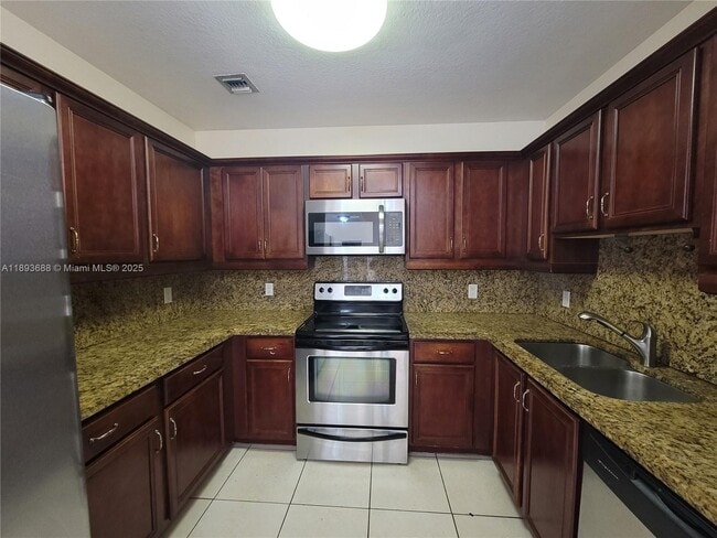 Primary Photo - 5271 SW 8th St