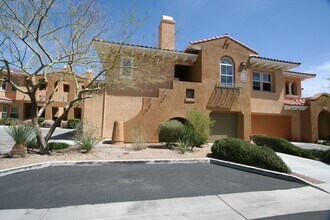 Building Photo - 820 Canterra St