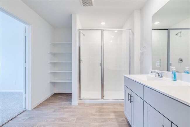 Building Photo - 264 Denali Dr