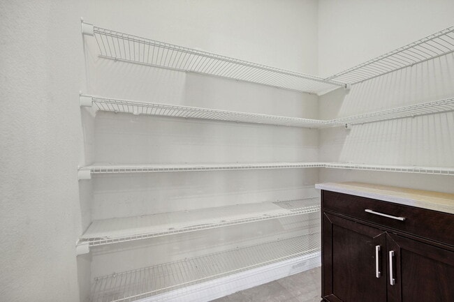 Building Photo - 4512 Linwood Trace Ln