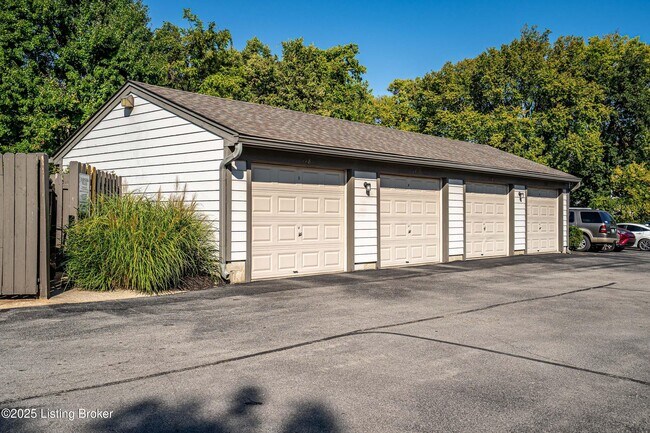 Building Photo - 5307 Rolling Rock Ct