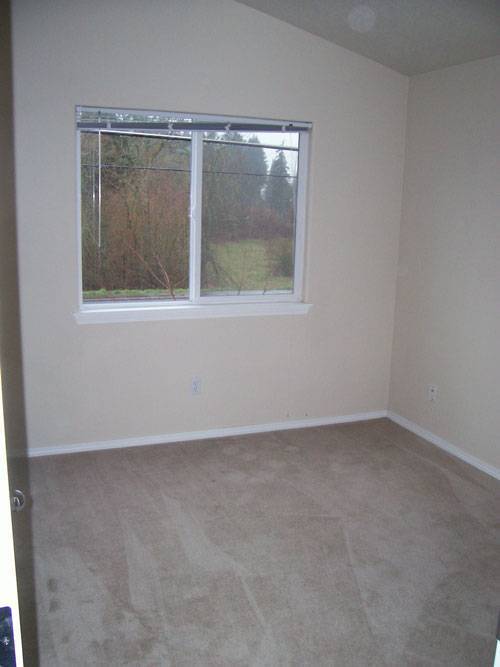 Building Photo - 4327 SE Chelsea Ln