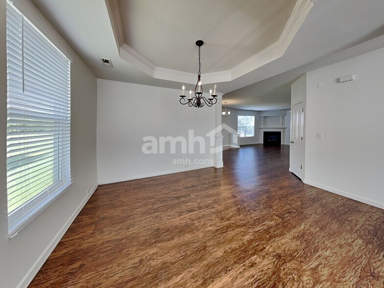 Building Photo - 16511 Falconry Way