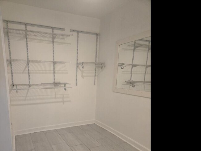 Building Photo - 1 bedroom in Chicago IL 60622