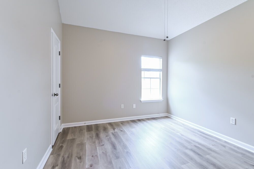 Building Photo - 10182 Whitcomb Ln