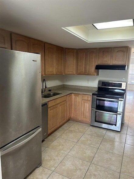 Building Photo - 8334 Dr M.L.K. Jr St N