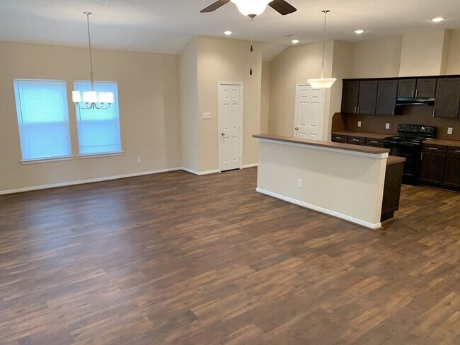 Building Photo - 18706 Shay Ln